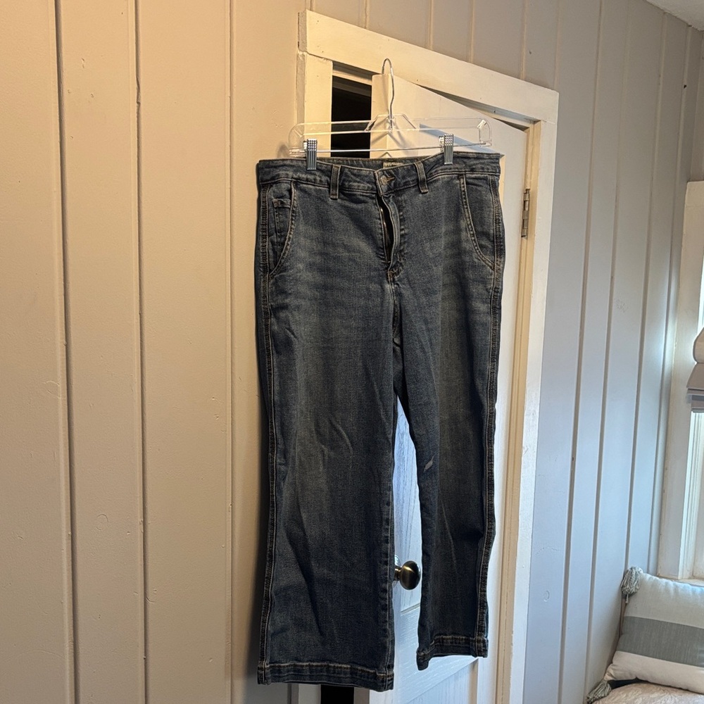 L.L. Bean Women's Straight Leg Jeans in Denim Blue